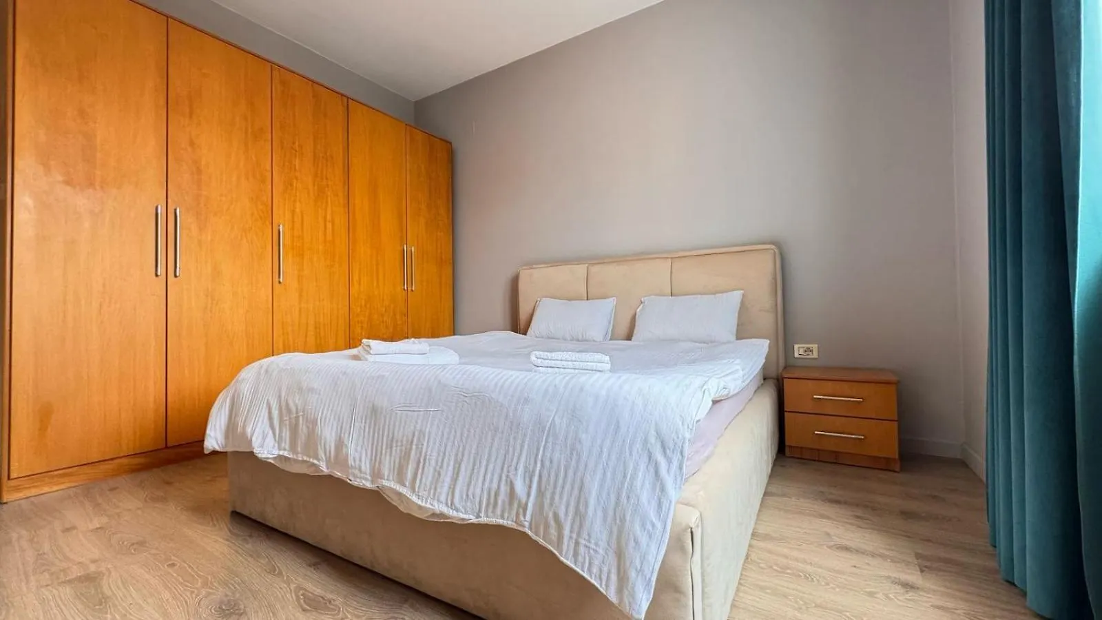 Terrace Flat In Heart Of Tirana Apartment 0*,