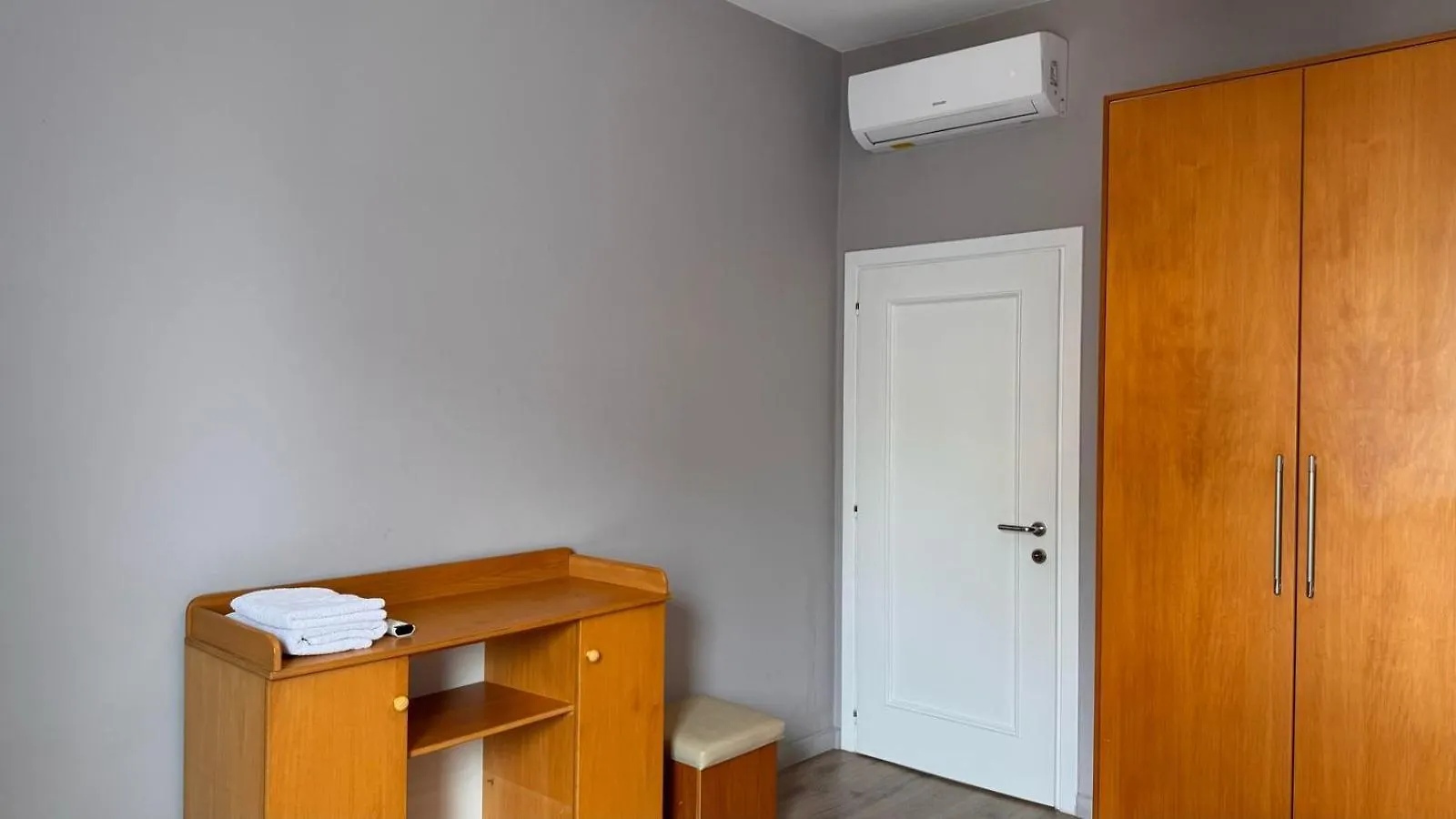 Terrace Flat In Heart Of Tirana Apartment