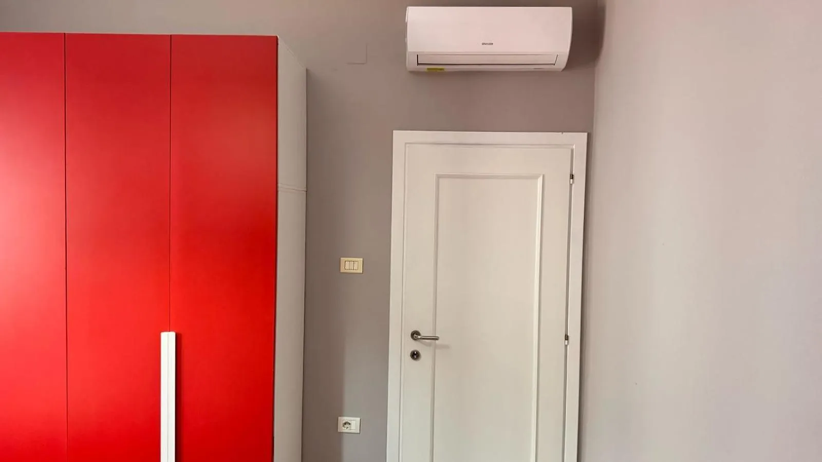 Terrace Flat In Heart Of Tirana Apartment